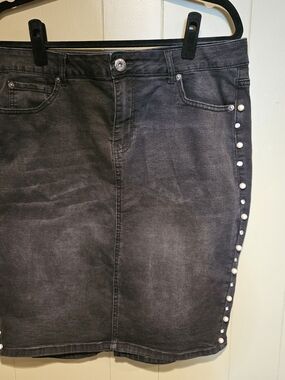 Ashley Stewart Size 14 Black Denim Pencil Skirt Pearl Rhinestone Studded Stretch